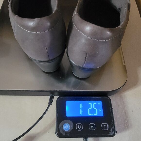 Clarks Womens  8.5 M  Slip On Comfort Clog Gray Leather Shoe Bootie 62722 - Picture 11 of 11